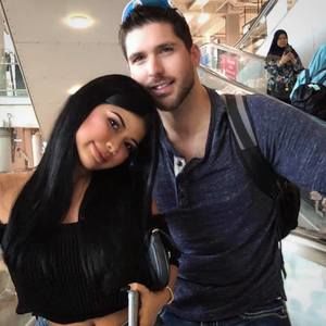 Meet your Posher, Roy